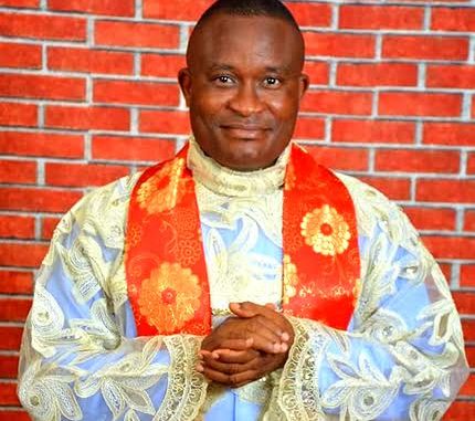 Catholic priest offers free education, medicare to Anambra, Imo beneficiaries